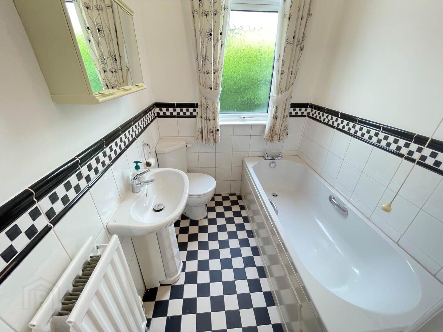38 Demesne Road 14 of 23
