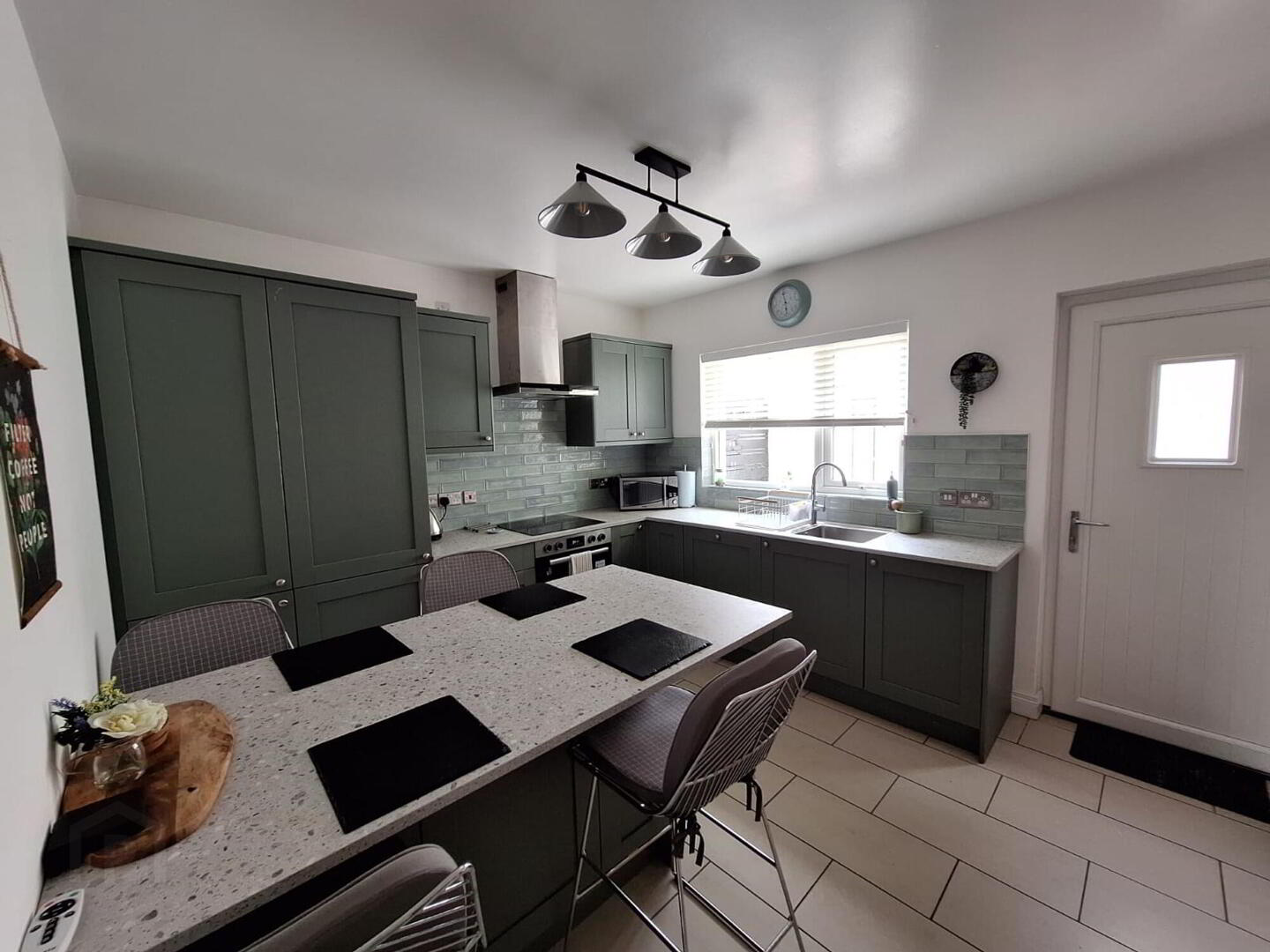 12 Market Court 9 of 30