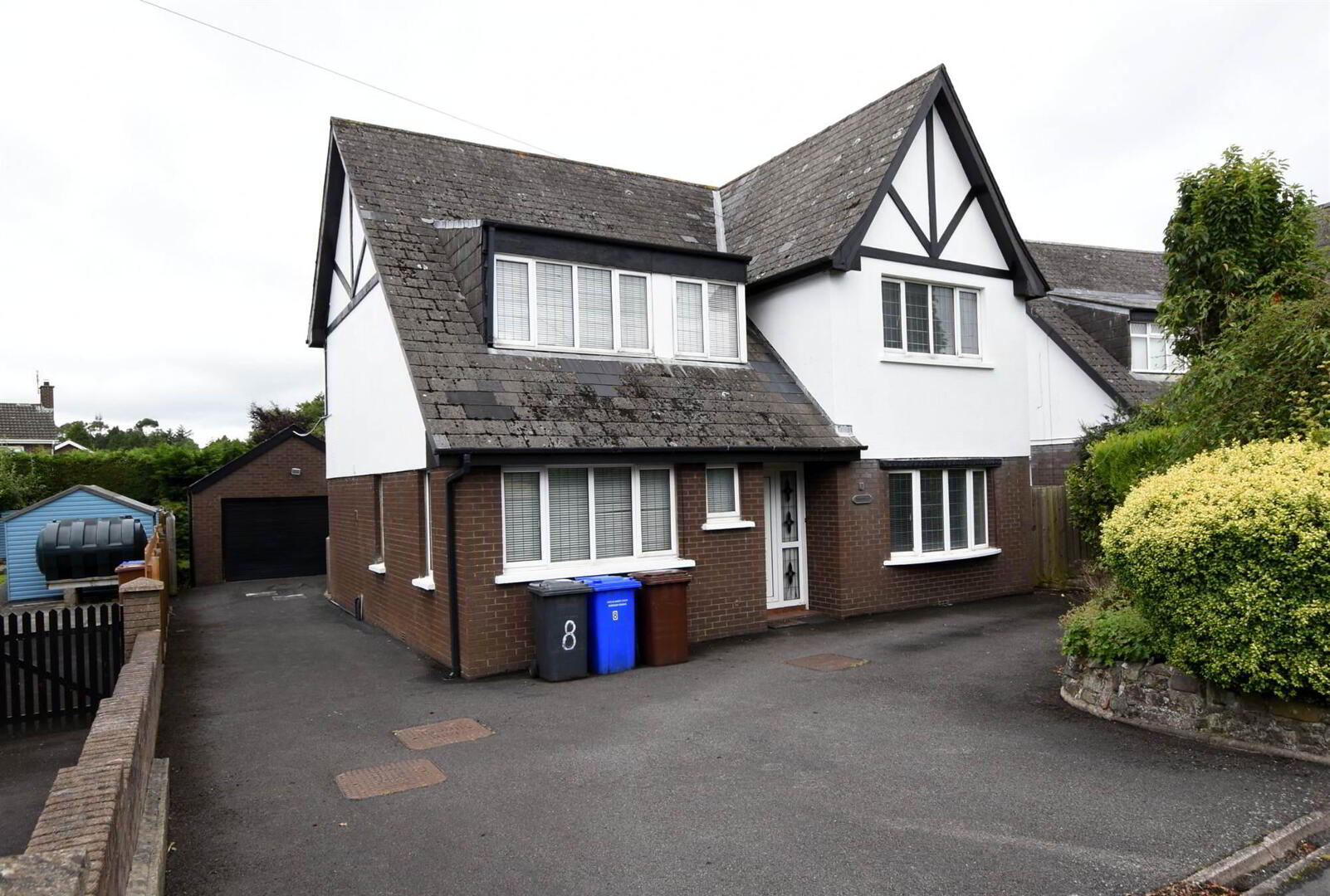 8 Beverley Avenue 1 of 20