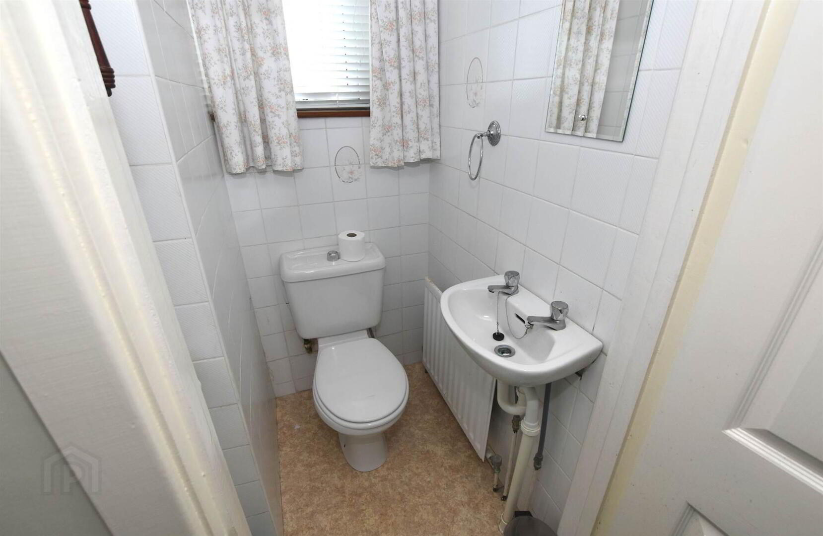 8 Beverley Avenue 5 of 20