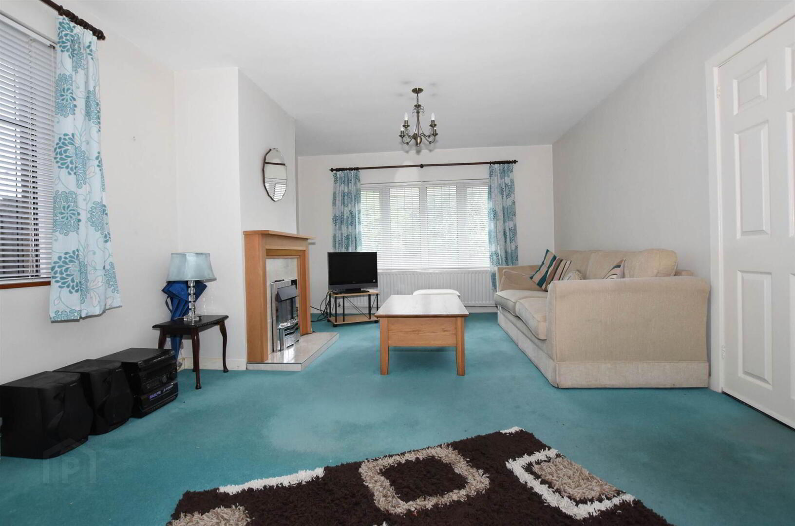 8 Beverley Avenue 3 of 20