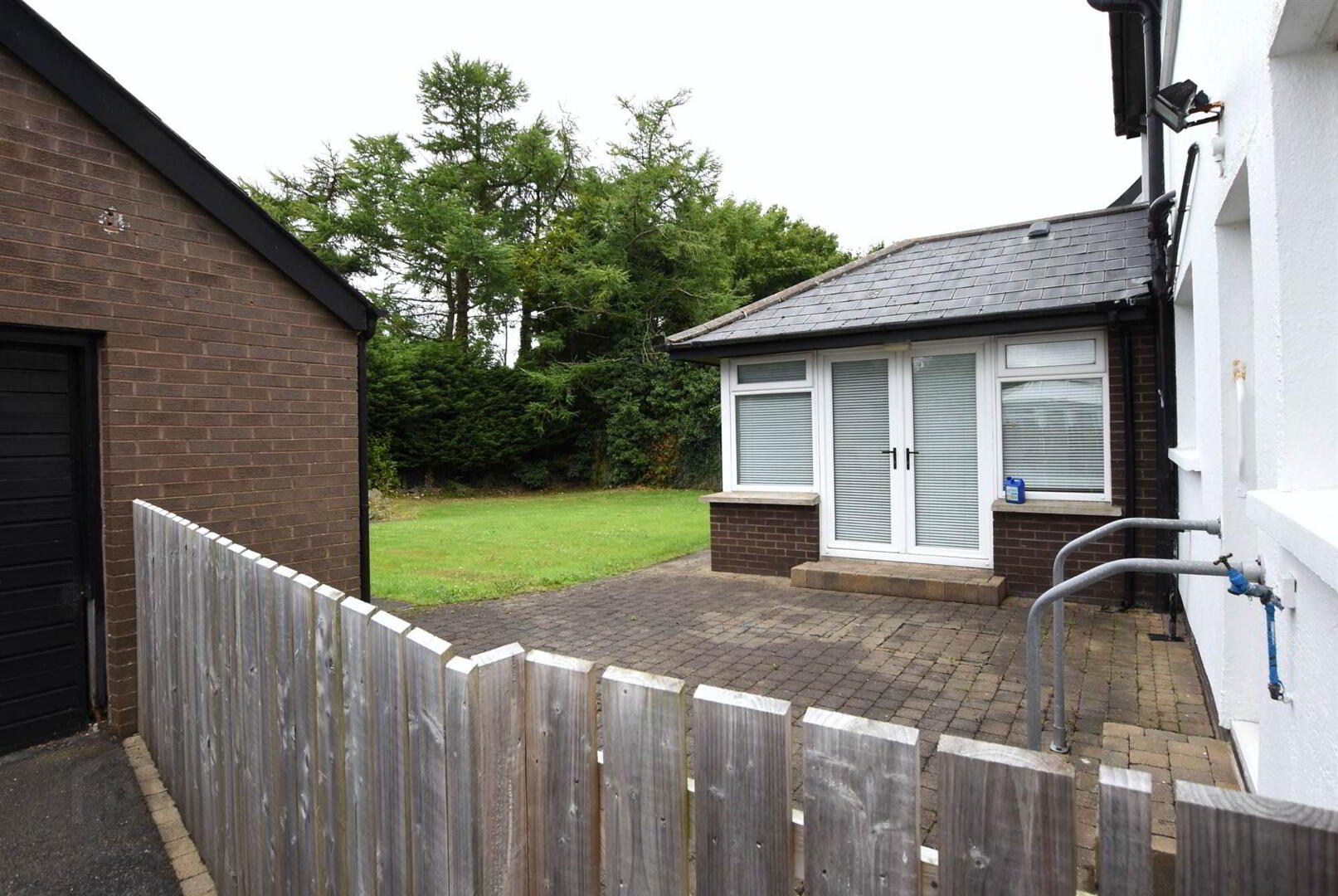 8 Beverley Avenue 17 of 20