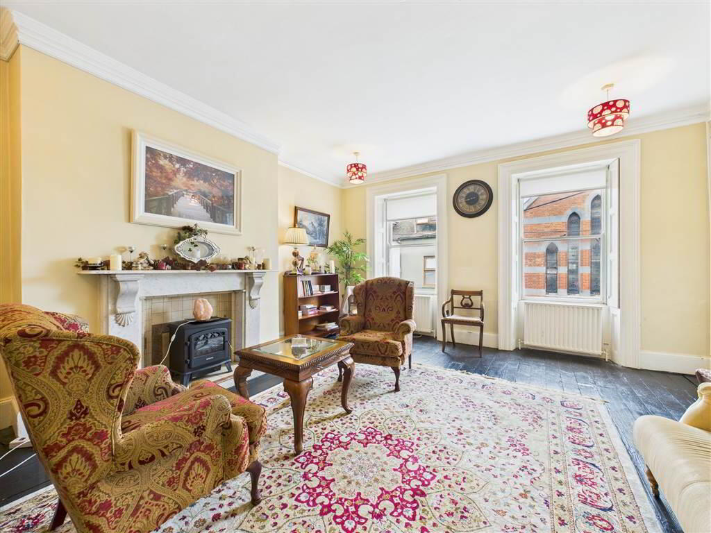 property description image