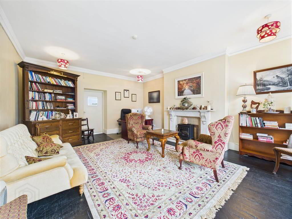 8 Catherine Street 3 of 12