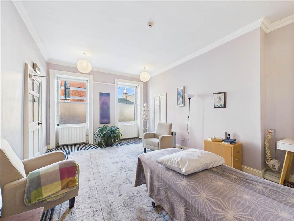 8 Catherine Street 9 of 12
