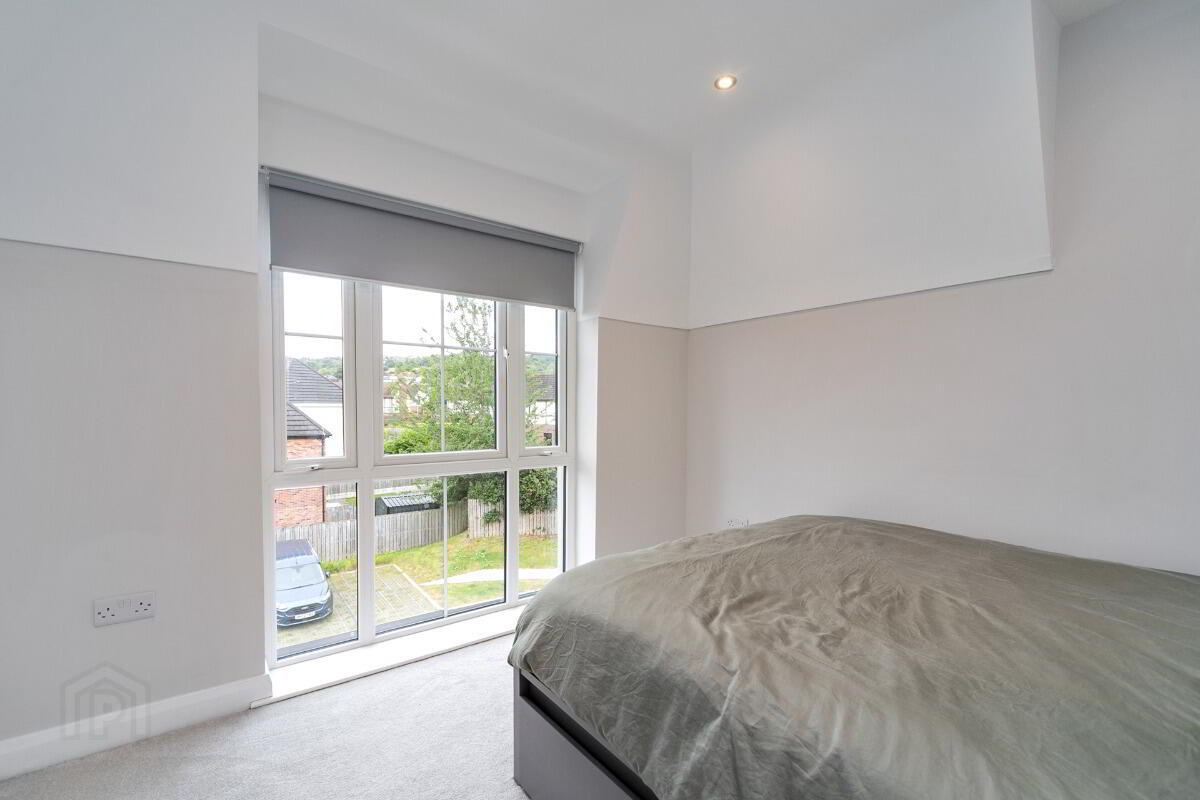 Apartment 11 8 Castlehill Wood 13 of 21