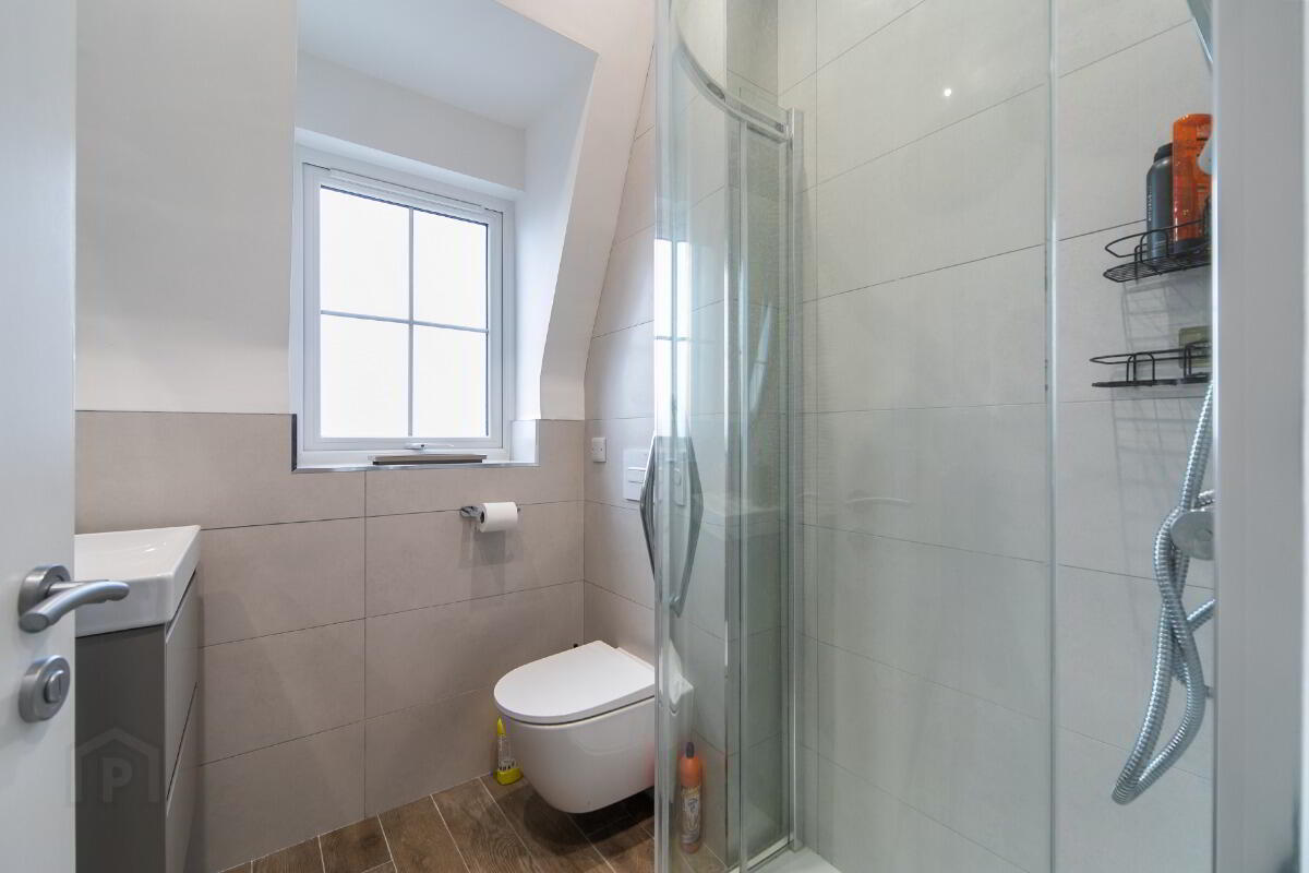 Apartment 11 8 Castlehill Wood 15 of 21