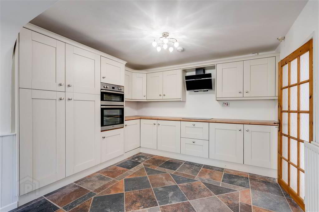1 Quolie Lane 14 of 36