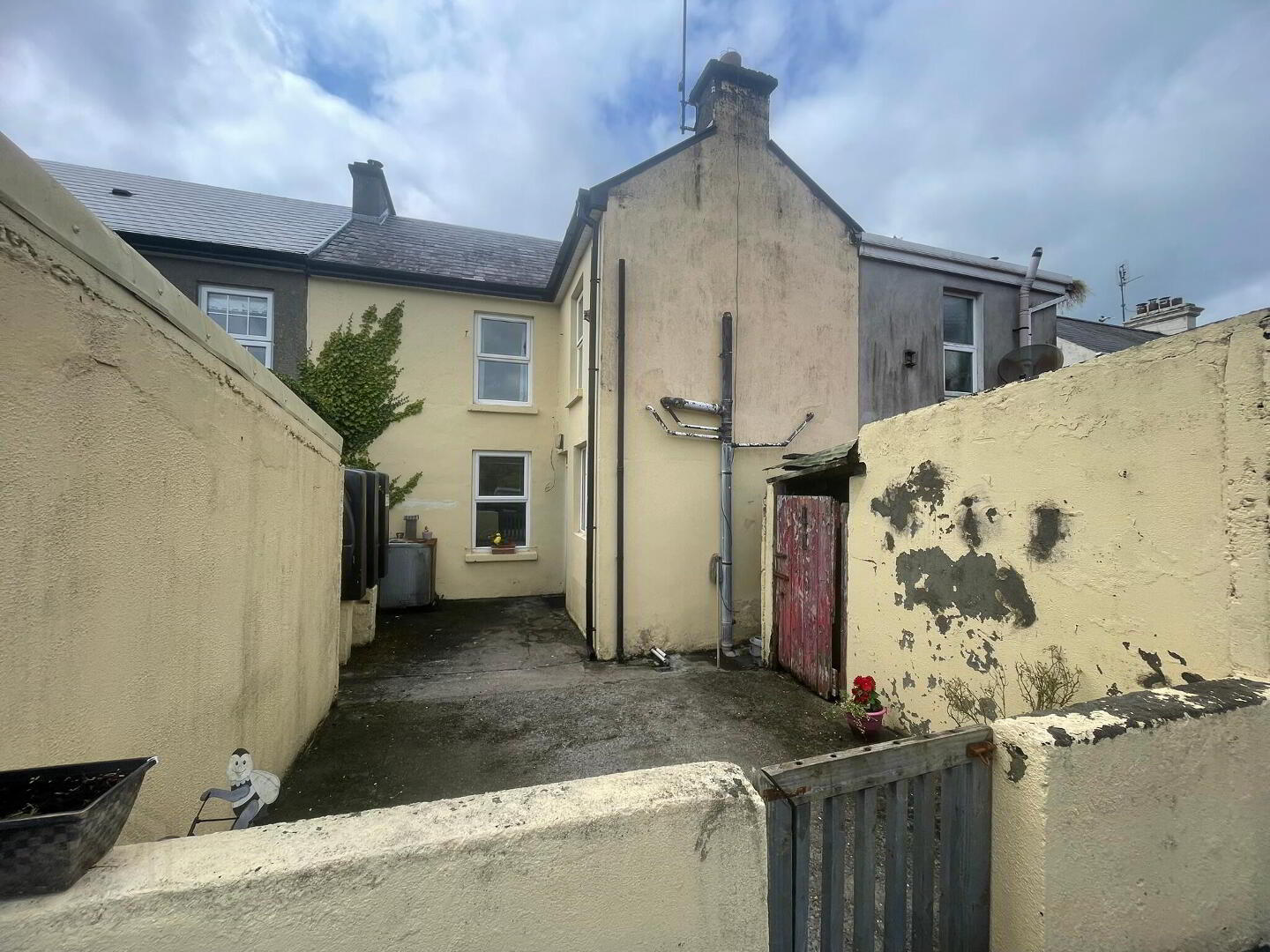 Saint Patrick's Street 21 of 22