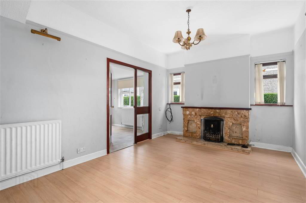 34 Cushendall Road 9 of 42
