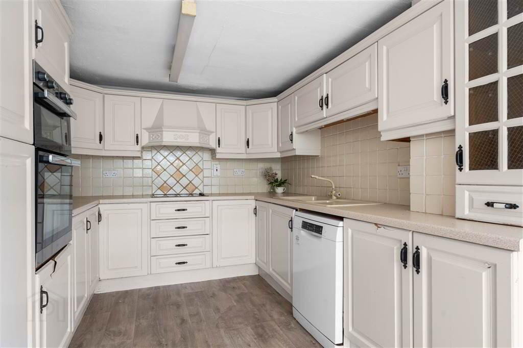 34 Cushendall Road 12 of 42