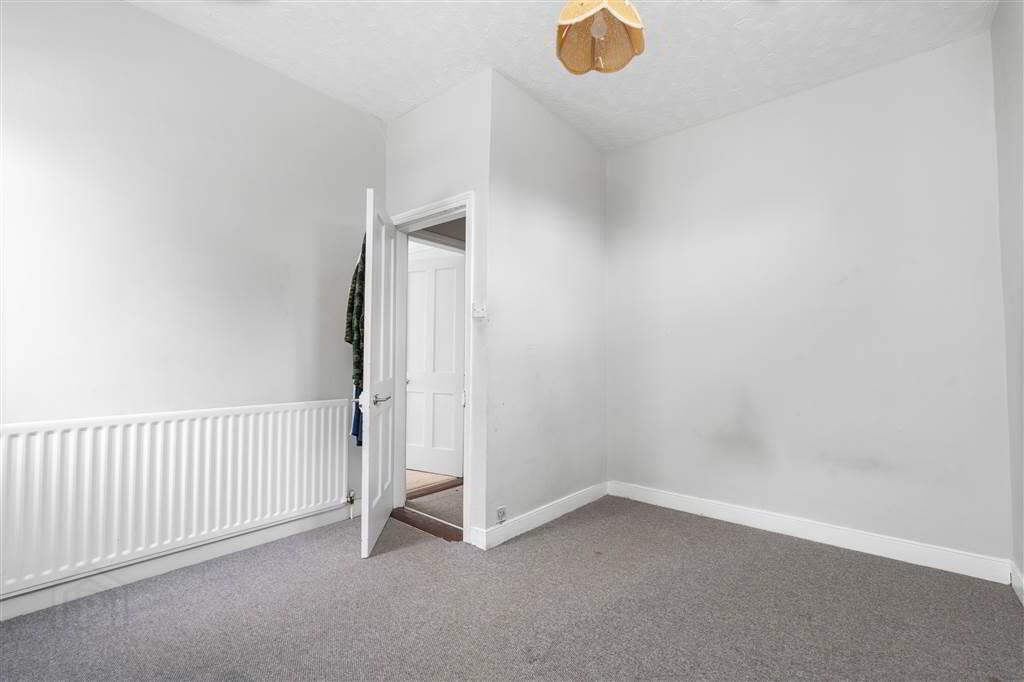 34 Cushendall Road 26 of 42