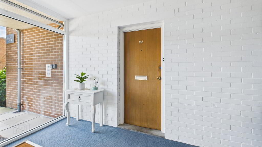 25 Donard Court 3 of 17