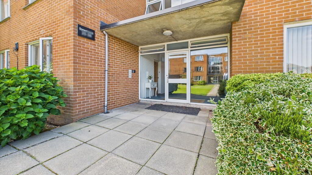 25 Donard Court 2 of 17