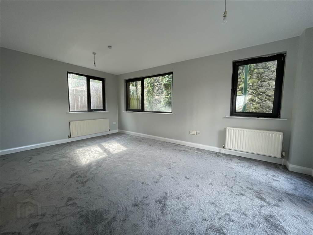 20 Ross Mill Avenue 5 of 17