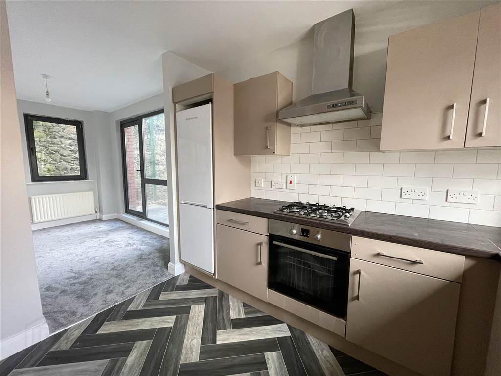 20 Ross Mill Avenue 7 of 17