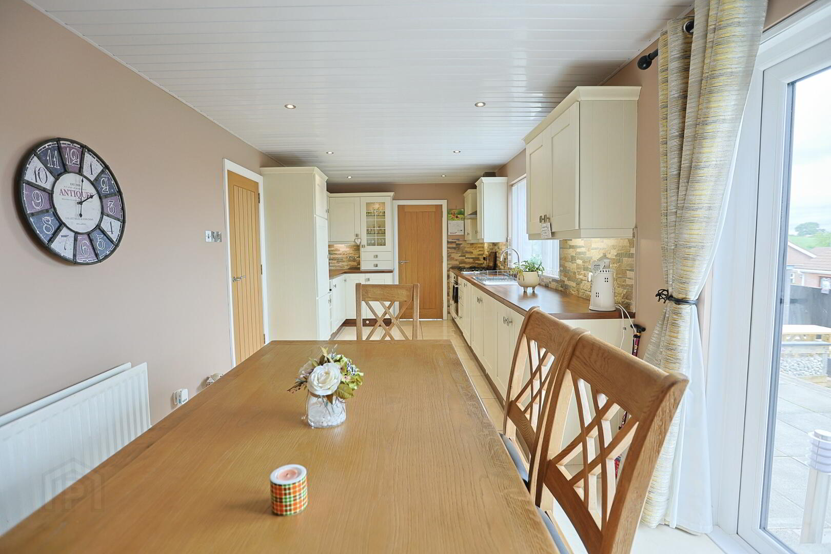 12 Richmond Close 18 of 78