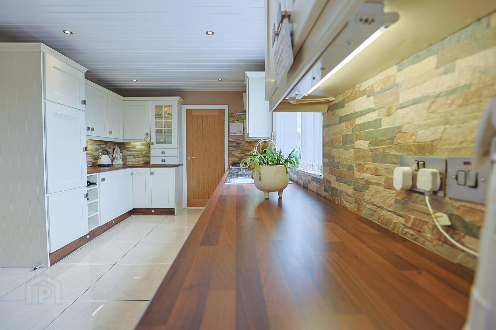 12 Richmond Close 22 of 78