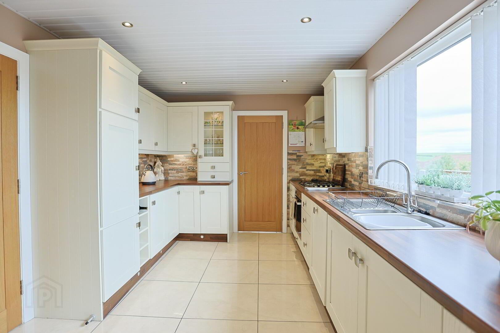 12 Richmond Close 23 of 78
