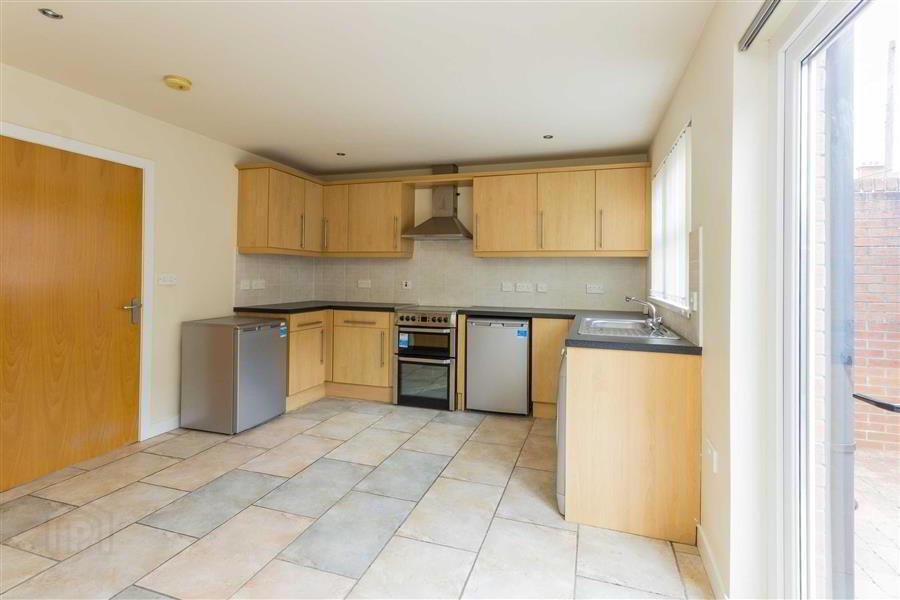 12a Glenhoy Drive 6 of 10