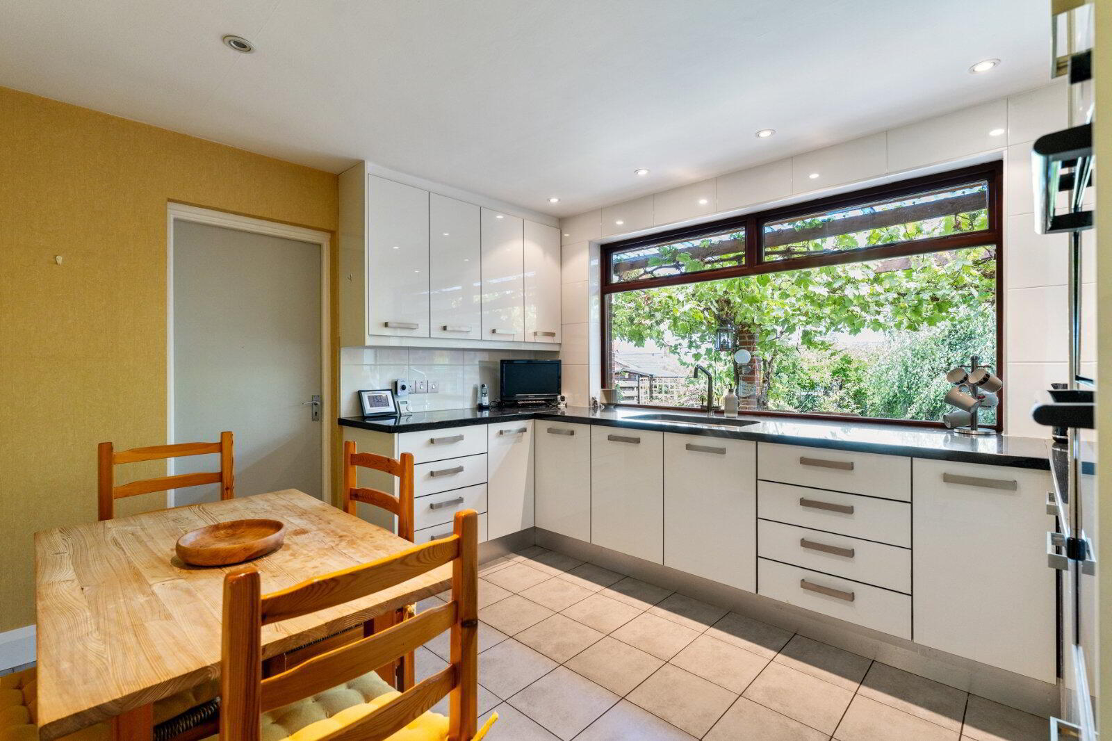 25 Coniston Road 10 of 46