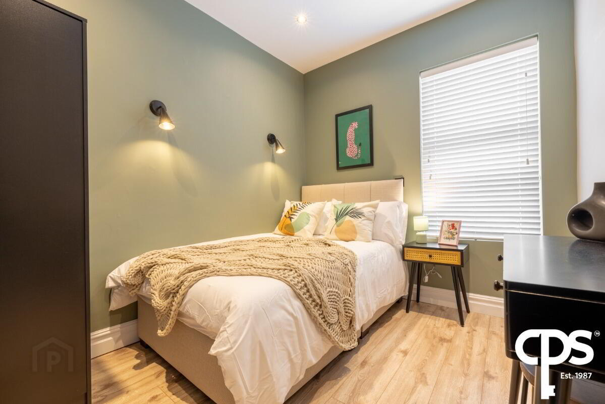 82 Northbrook Street 29 of 32