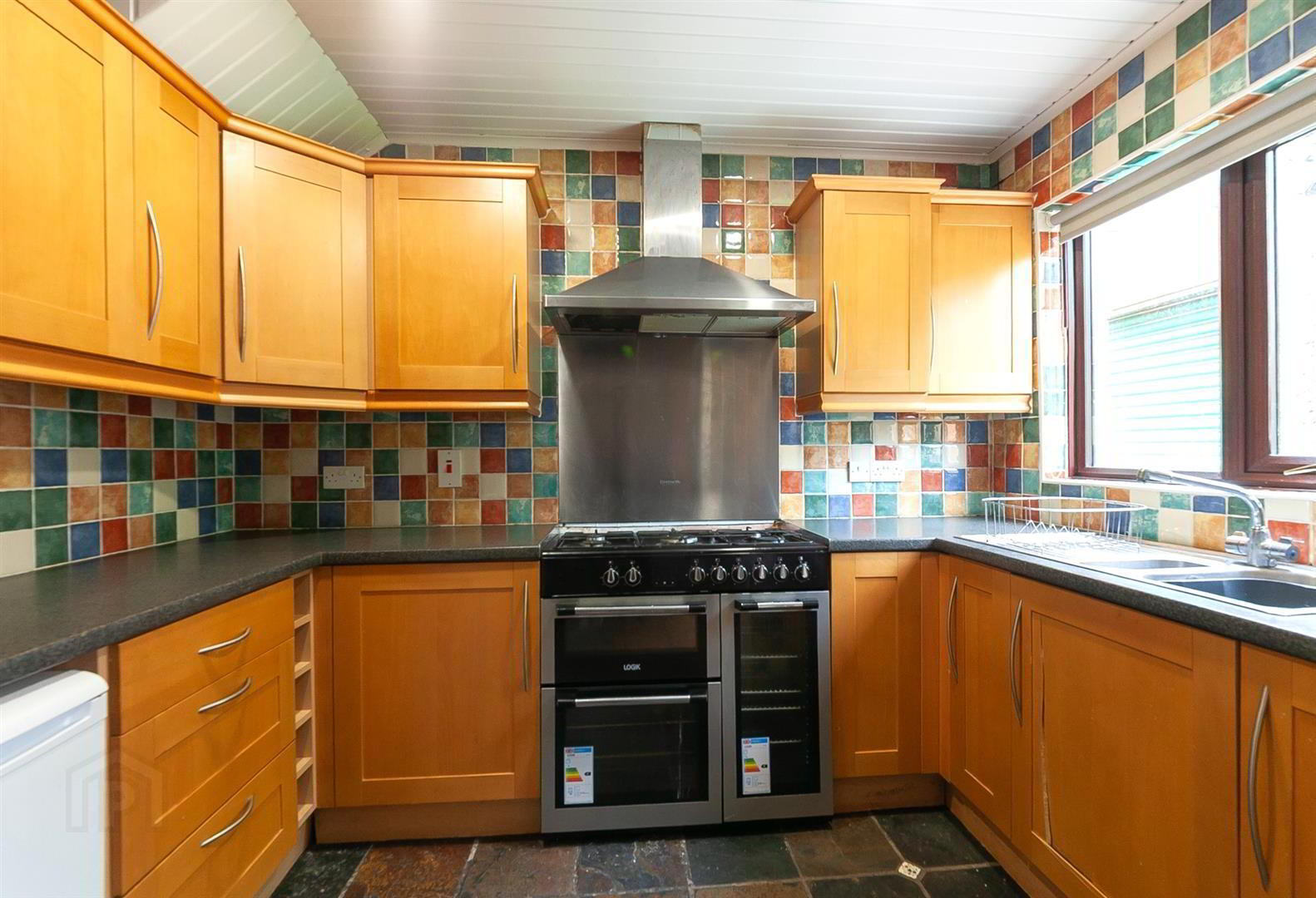 90 Elmfield Road 11 of 22