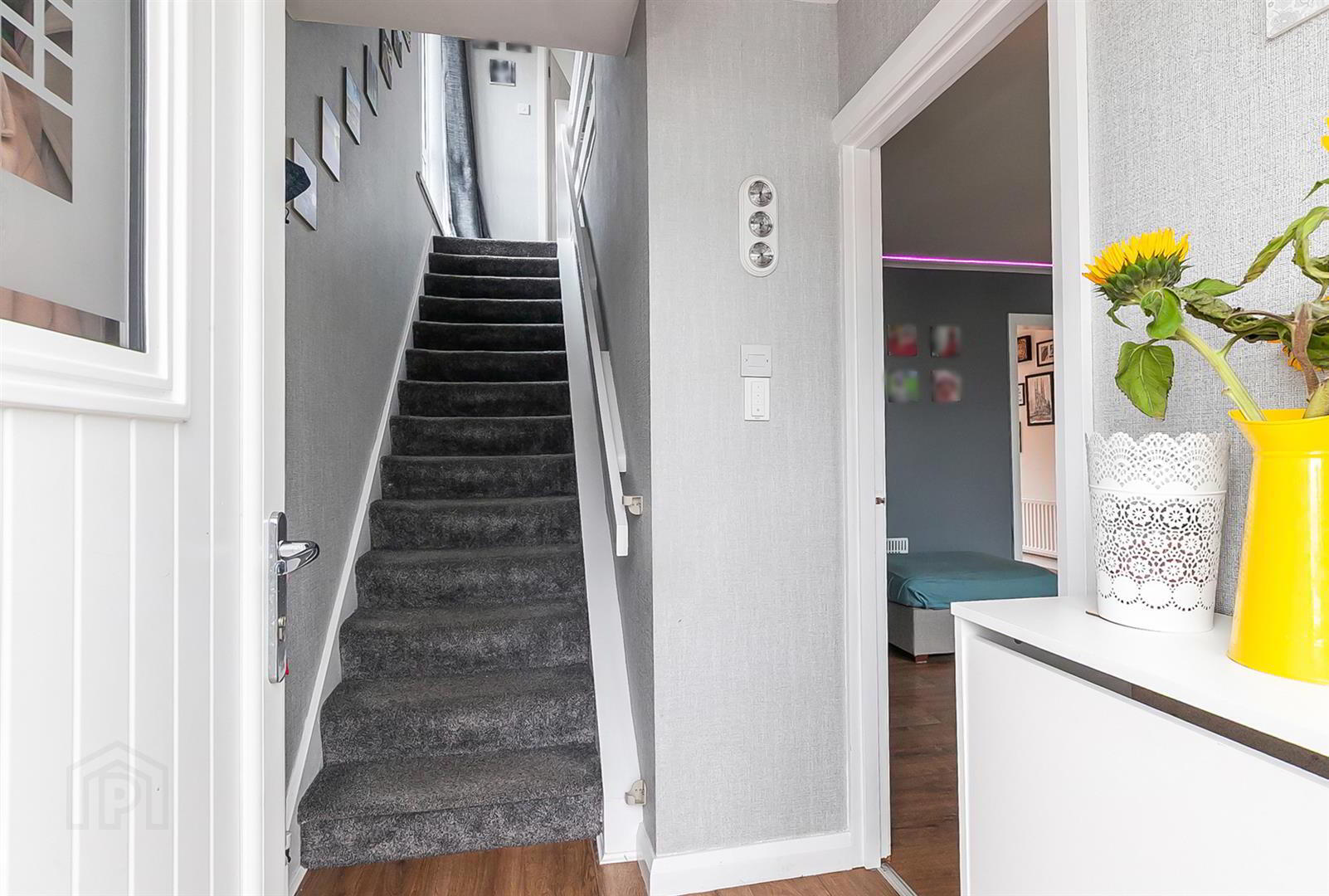 2 Fairhill Drive 4 of 28