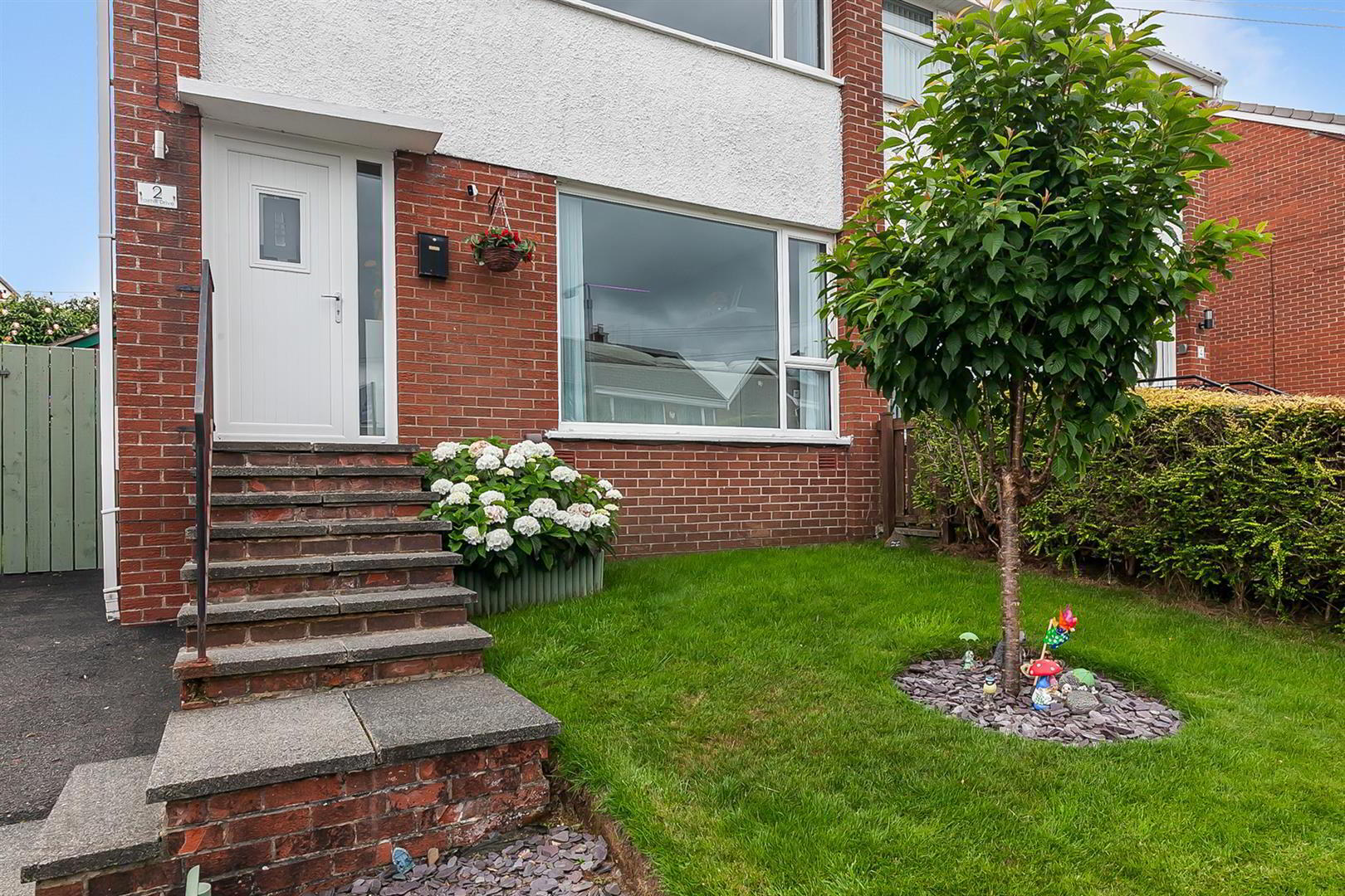 2 Fairhill Drive 2 of 28