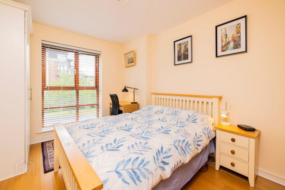 Apt 10, Temple Court 8 of 14