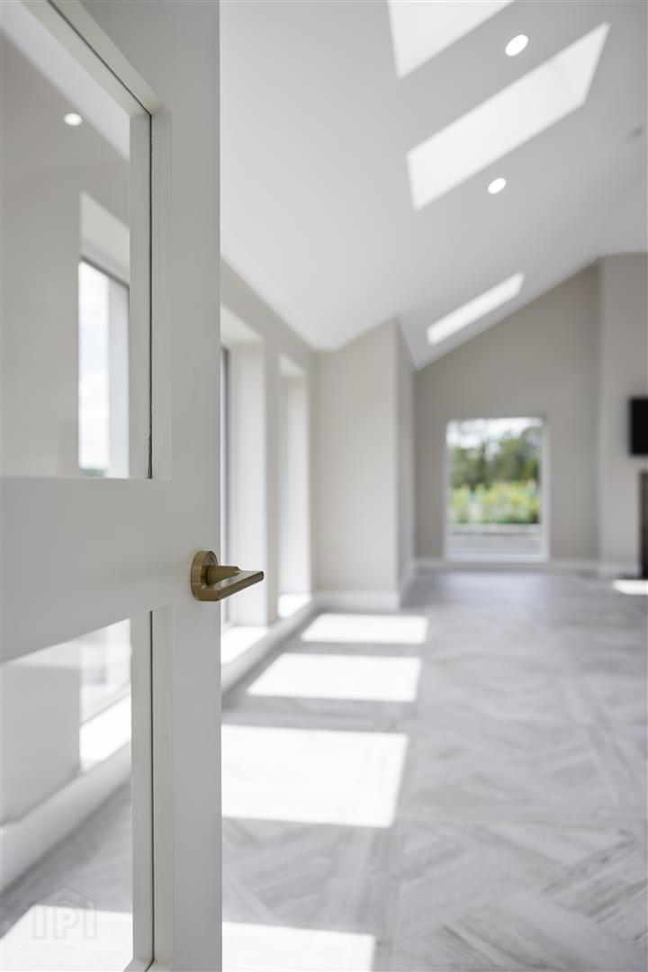 424 Foreglen Road 4 of 67