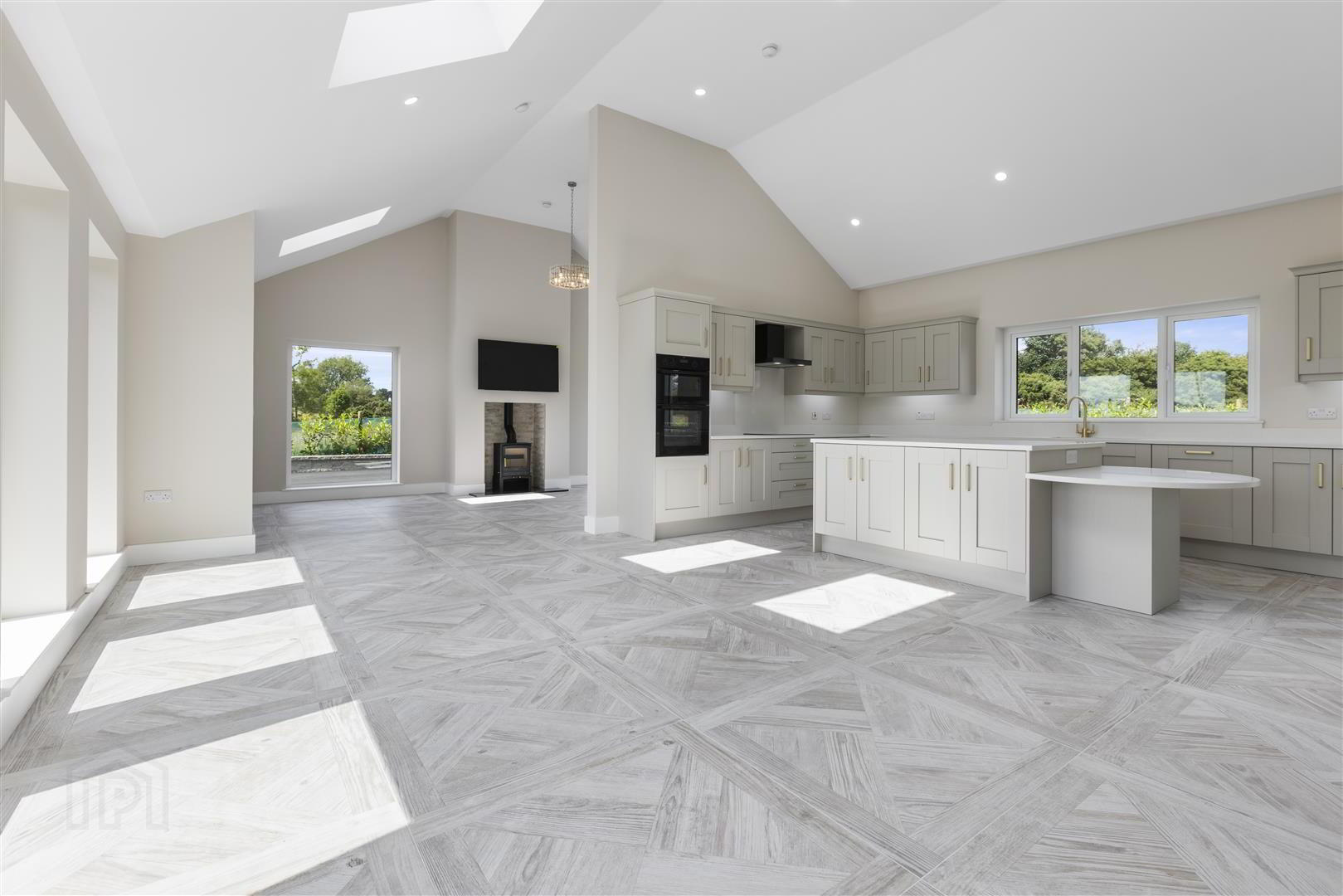 424 Foreglen Road 6 of 67