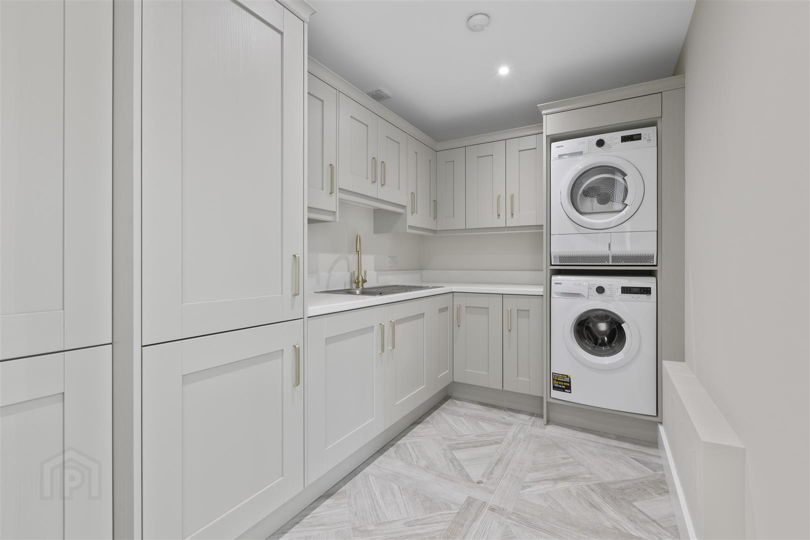 424 Foreglen Road 22 of 67