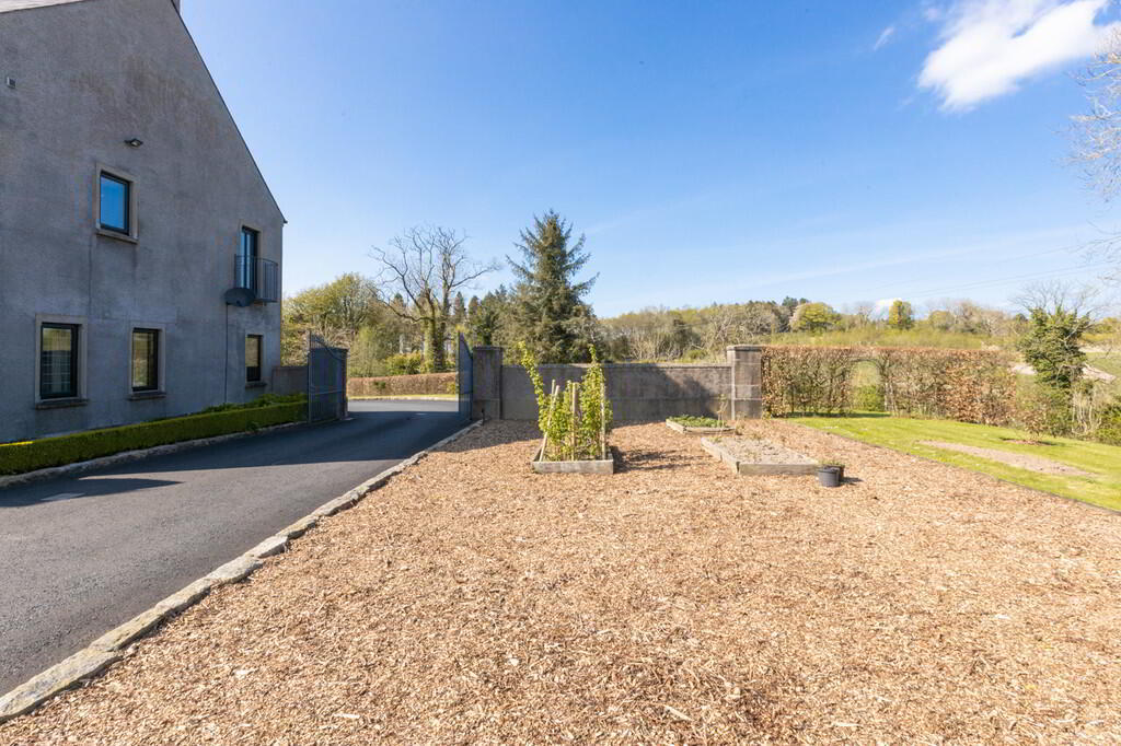 35 Edenticullo Road 46 of 50