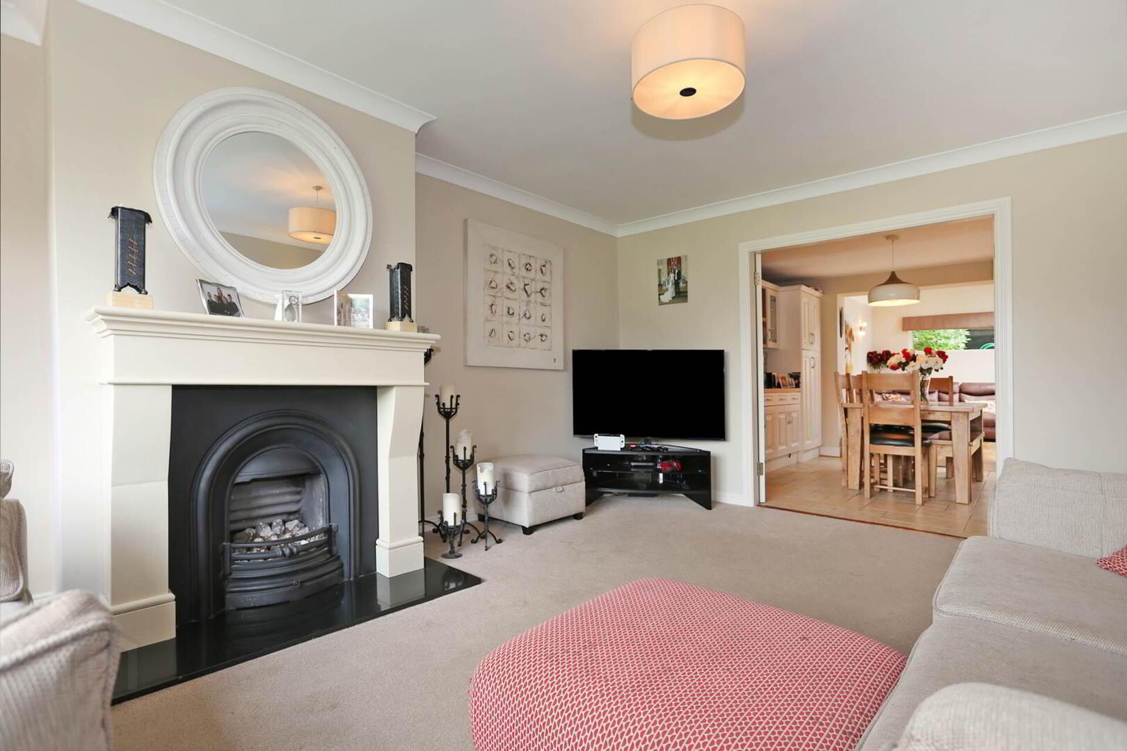 12 Ashmount 14 of 39