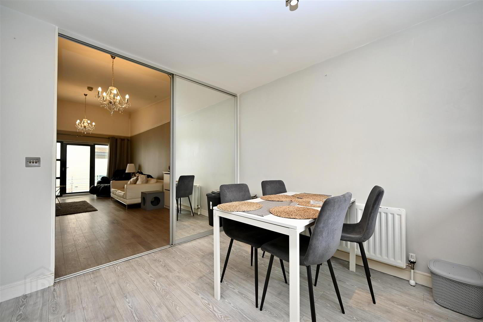 Apt 159 Victoria Place, 20 Wellwood Street 7 of 15