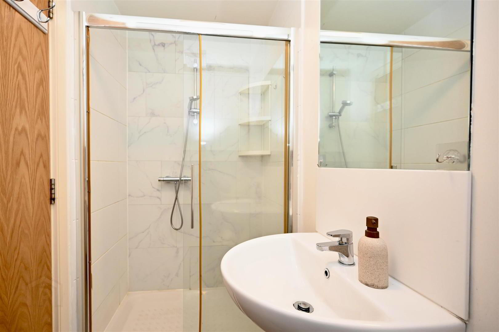 Apt 159 Victoria Place, 20 Wellwood Street 10 of 15