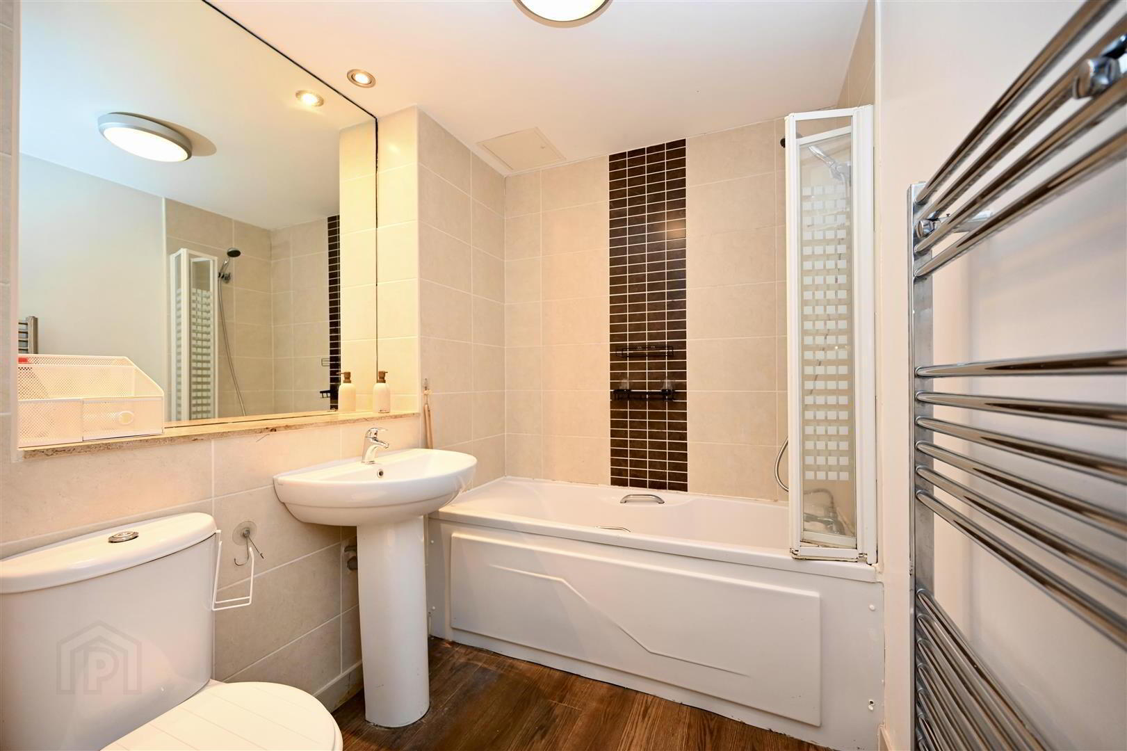 Apt 159 Victoria Place, 20 Wellwood Street 12 of 15
