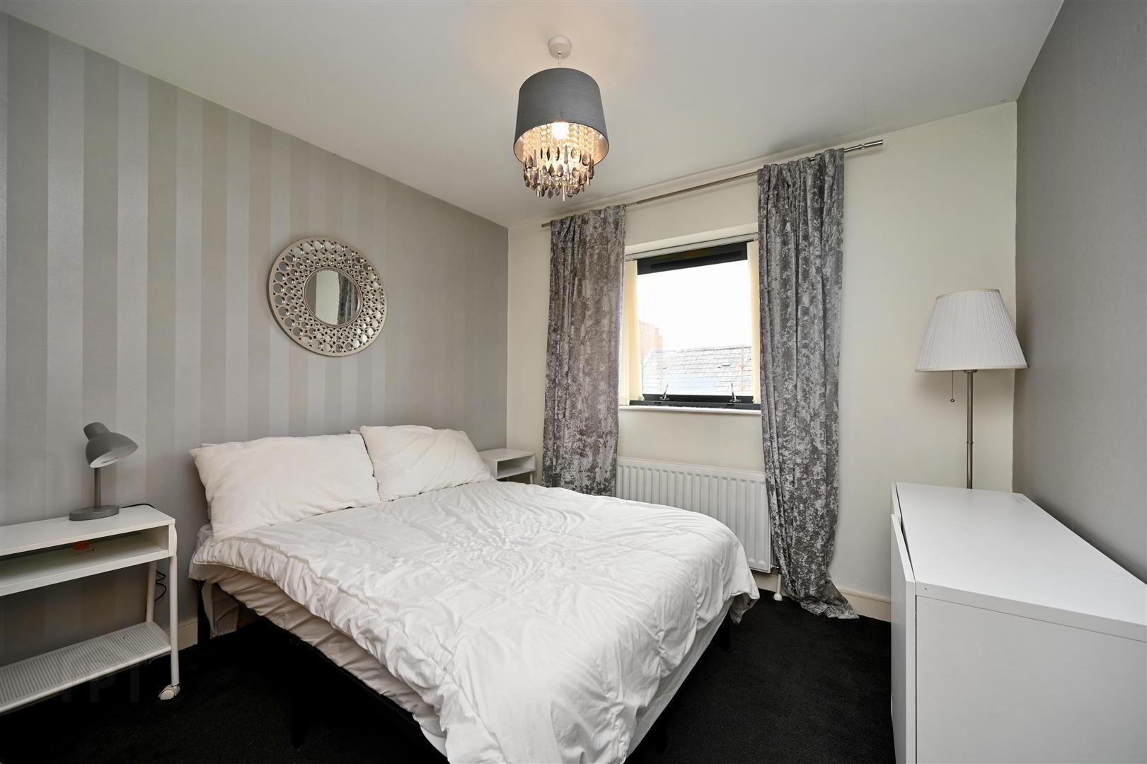 Apt 159 Victoria Place, 20 Wellwood Street 11 of 15