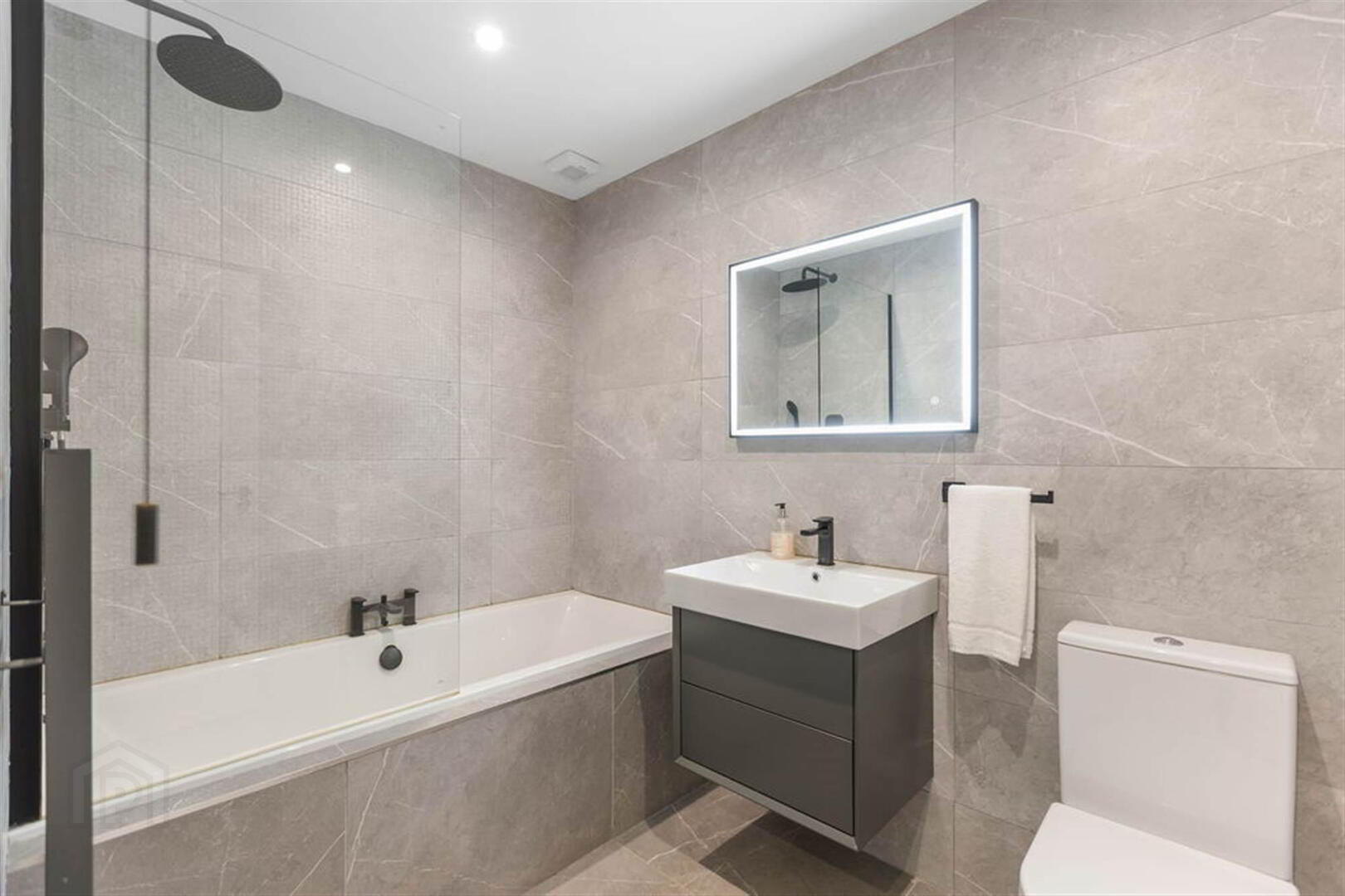 2 Corrstown Lane 24 of 56