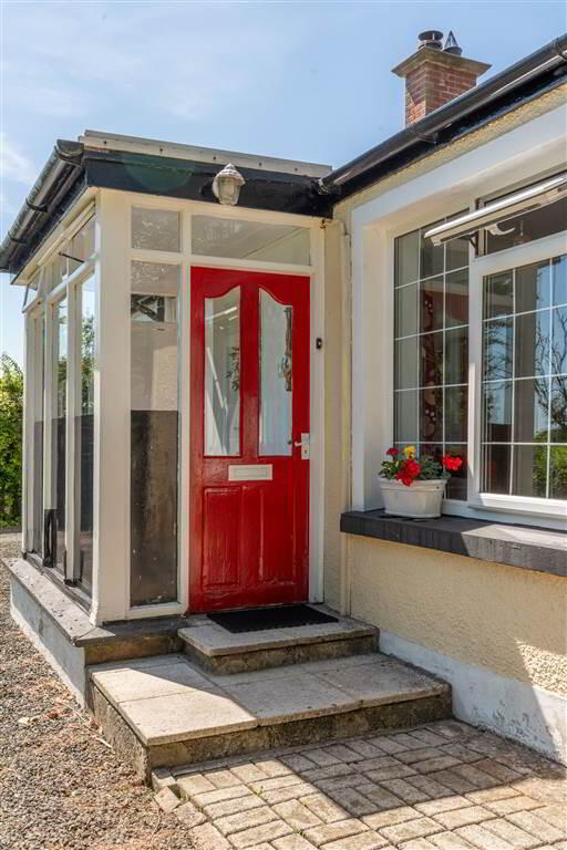 38 Dunnygarron Road 2 of 41