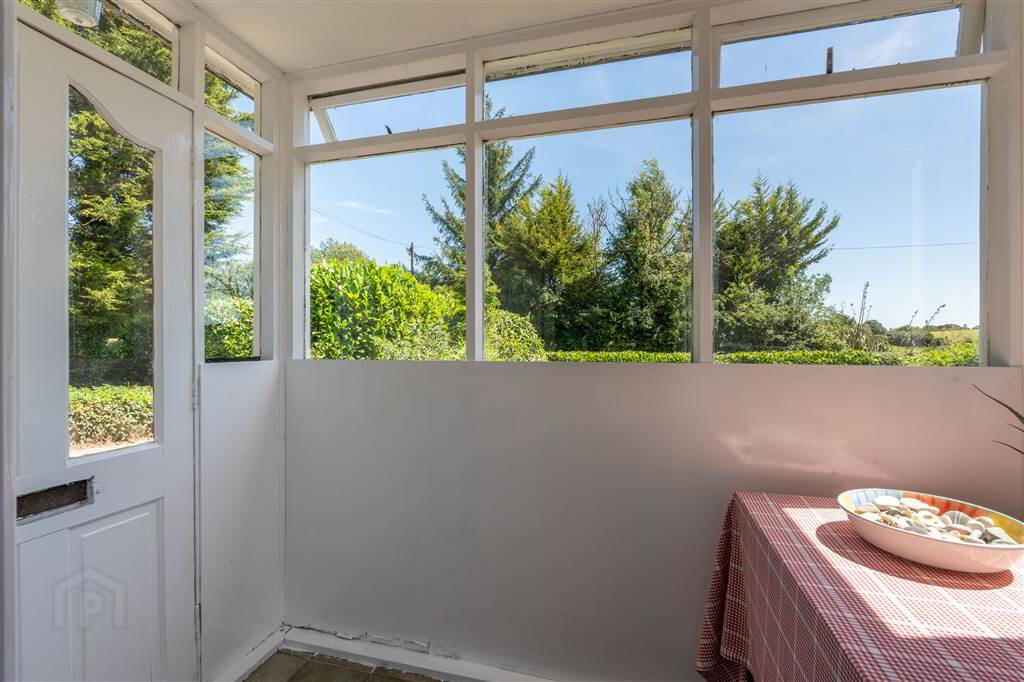 38 Dunnygarron Road 4 of 41