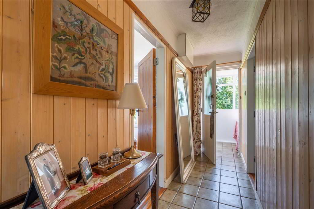 38 Dunnygarron Road 5 of 41