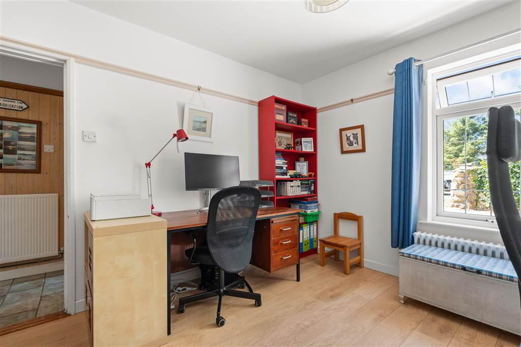 38 Dunnygarron Road 27 of 41