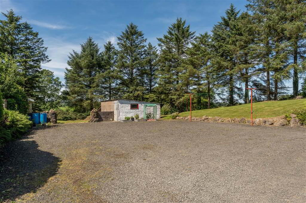 38 Dunnygarron Road 32 of 41