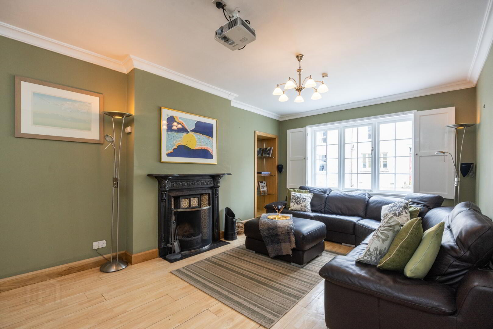 The Yellow House, 40 Lisburn Street 9 of 77
