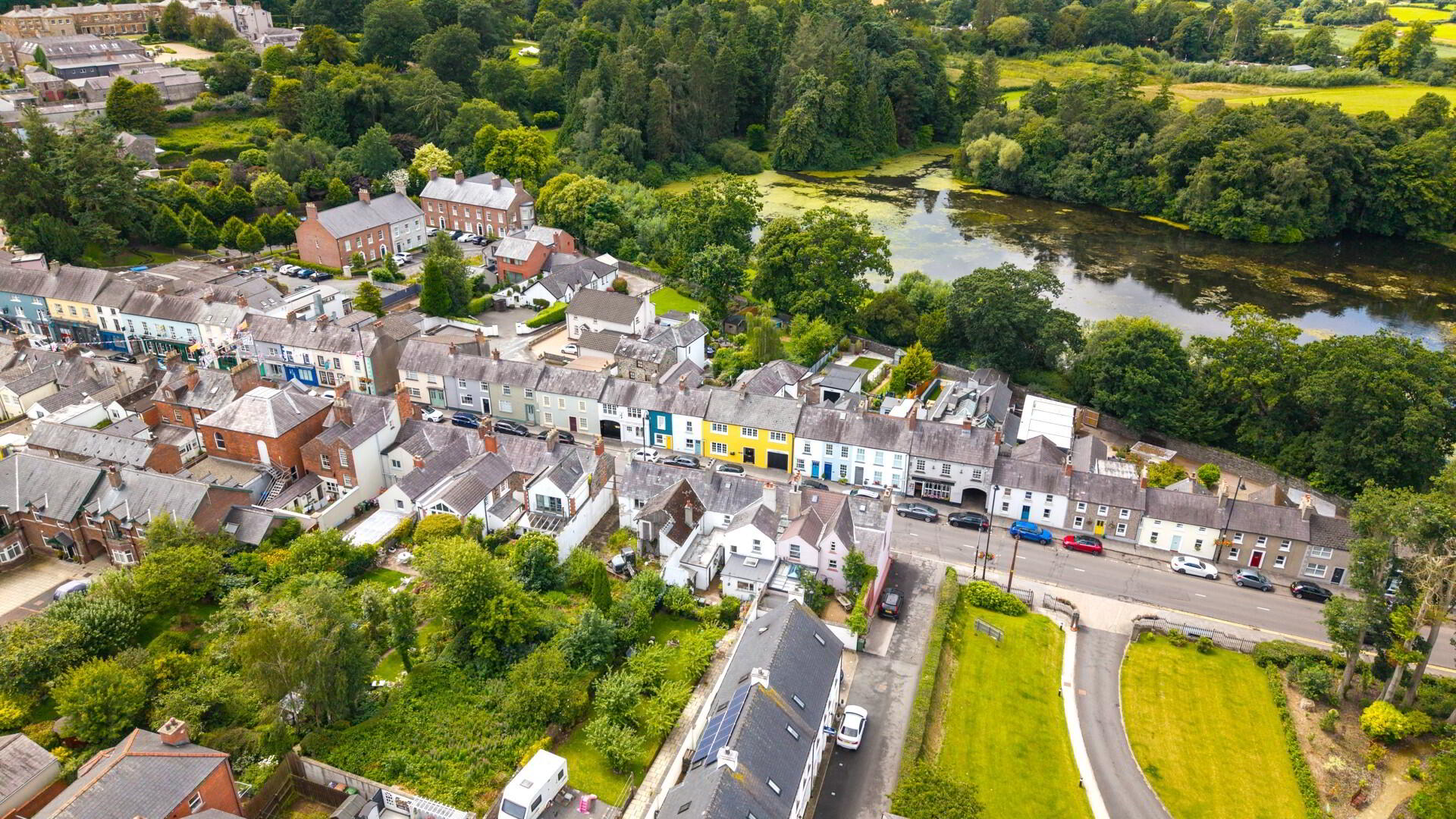The Yellow House, 40 Lisburn Street 75 of 77