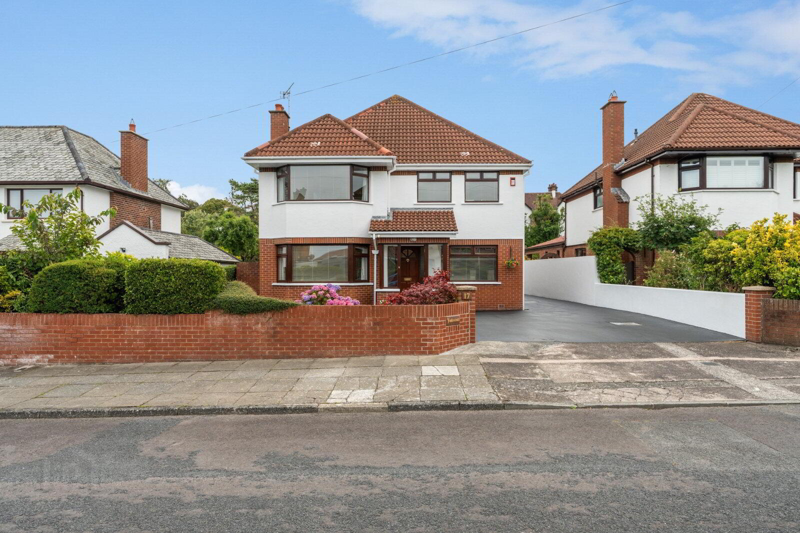 17 Kensington Park 1 of 54