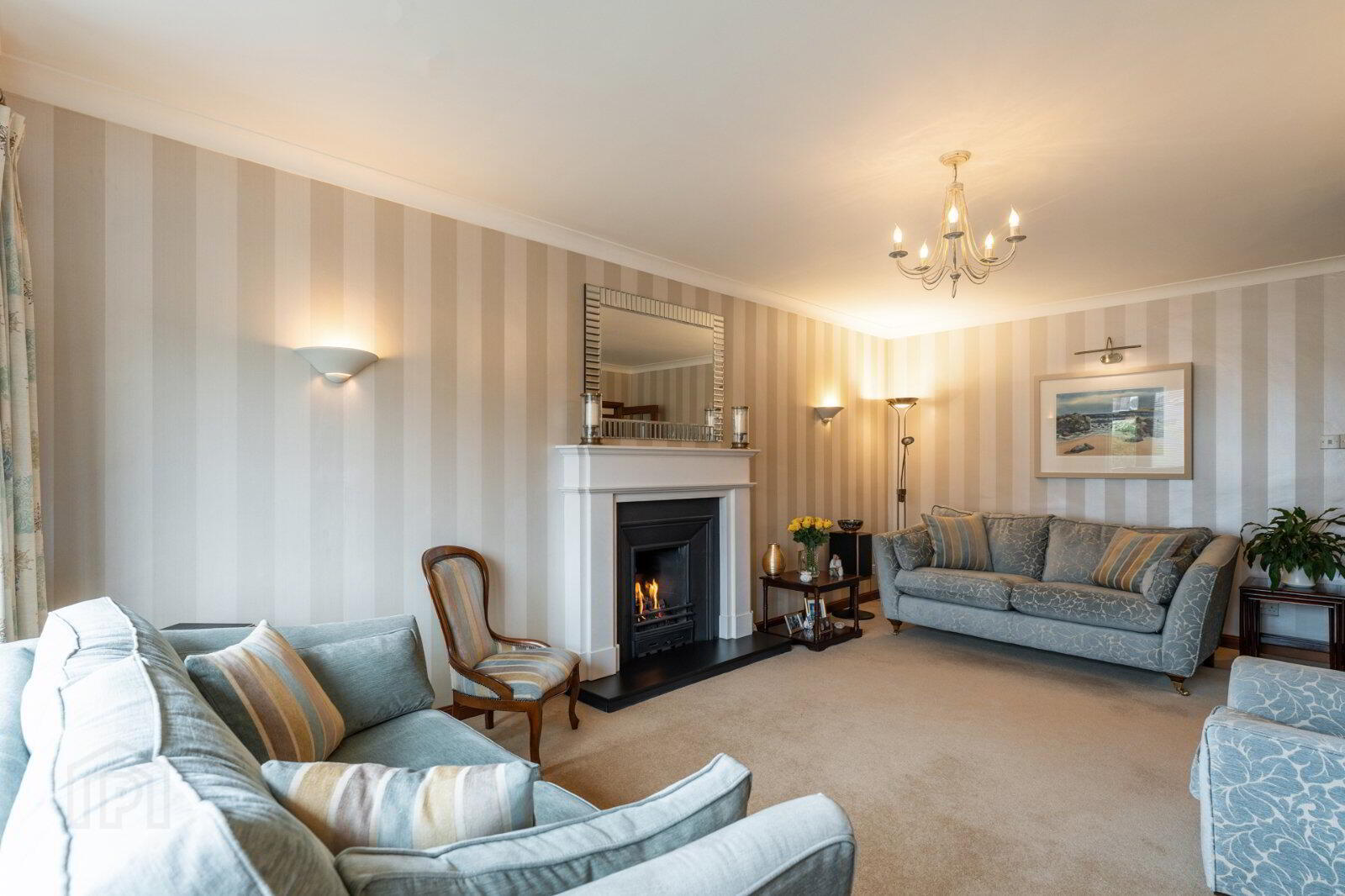 17 Kensington Park 11 of 54