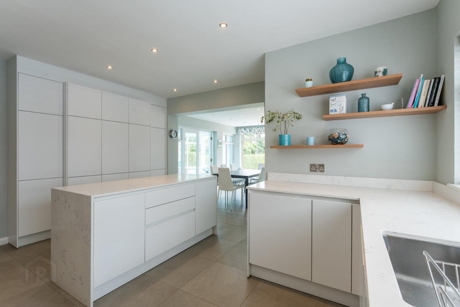 17 Kensington Park 20 of 54